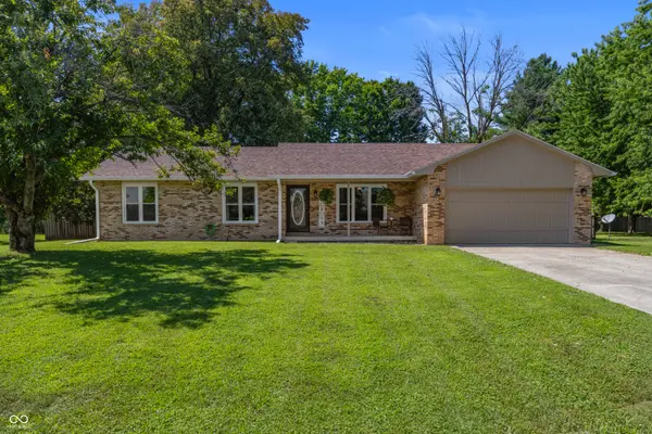 5308 E Broadmore DR, Columbus, IN 47201