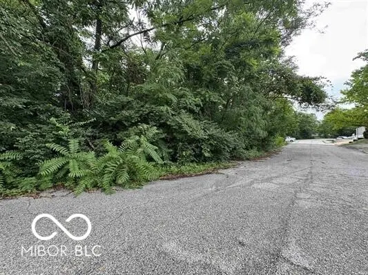 109 S Westplex AVE, Bloomington, IN 47404