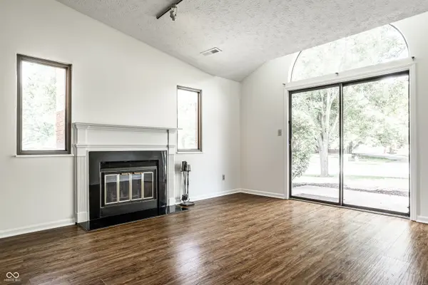9223 Golden Oaks E, Indianapolis, IN 46260