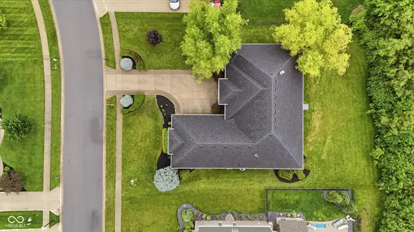5913 Chartwell DR, Bargersville, IN 46106