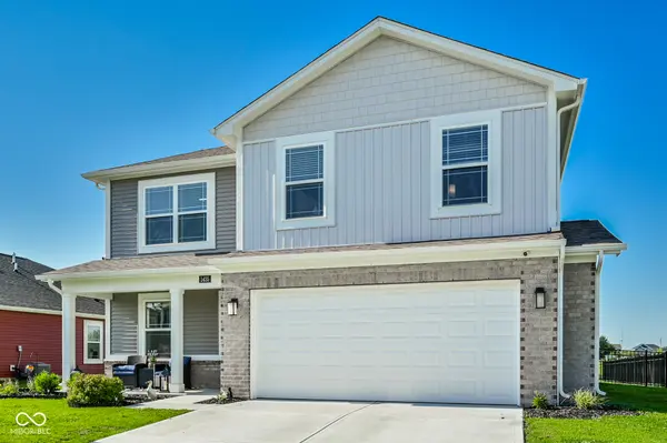 1435 Fleming DR, Greenfield, IN 46140