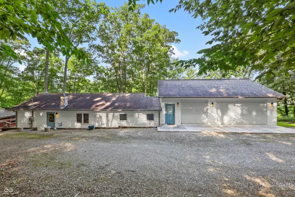 335 W Lakeview DR, Nineveh, IN 46164