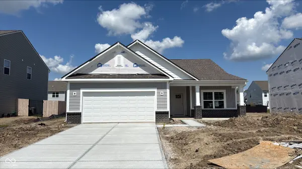 1196 Pegasus DR, Franklin, IN 46131