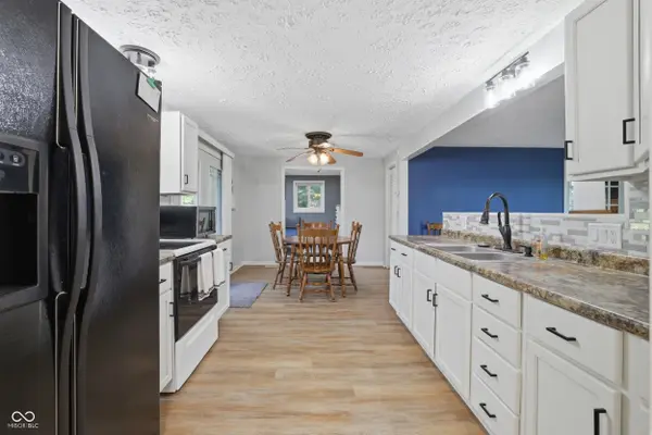 6224 Grouse DR, Nineveh, IN 46164