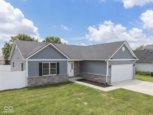 7 Watson CT, Trafalgar, IN 46181