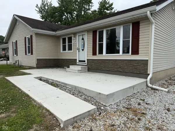 518 Linden DR, Spiceland, IN 47385