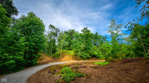 2 Beech Tree RD, Nineveh, IN 46164