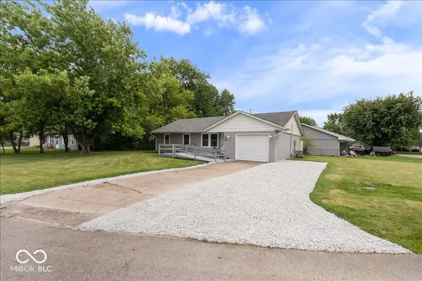 1918 W Balsam CT, Anderson, IN 46011