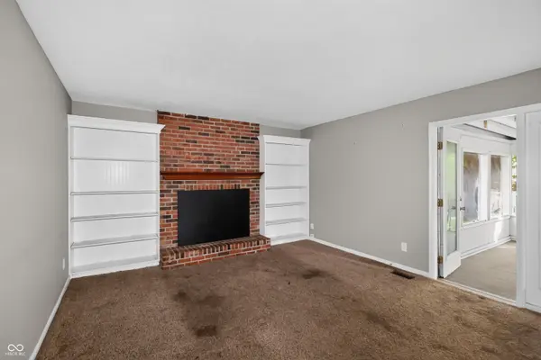 7558 Rogers DR, Indianapolis, IN 46214