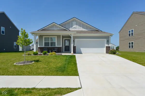 270 Switchgrass LN, Whiteland, IN 46184