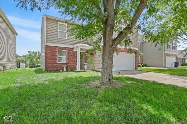 741 Wheatgrass DR, Greenwood, IN 46143