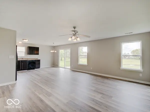 1404 Graybark ST, Sheridan, IN 46069