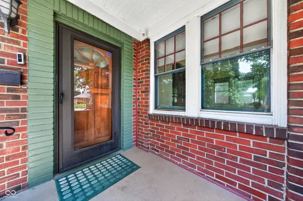 6448 Broadway ST, Indianapolis, IN 46220