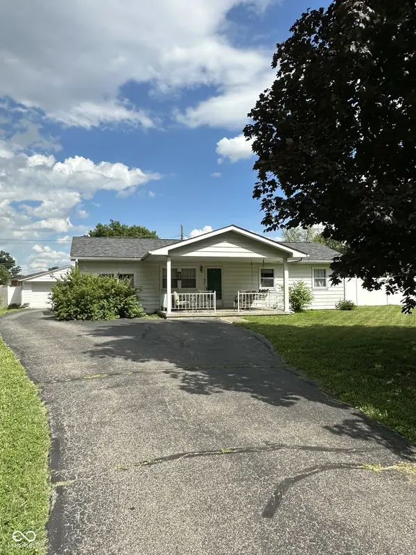 261 Woodlane DR, Columbus, IN 47201