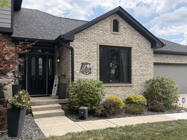 2225 Marina CT, Greenwood, IN 46143