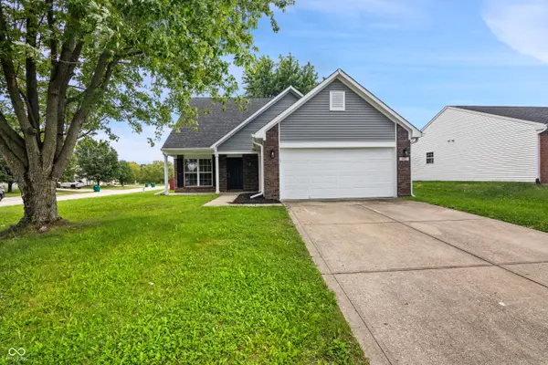 6477 Oyster Key LN, Plainfield, IN 46168