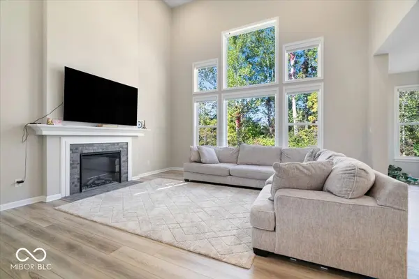 6210 Shallow Creek, Indianapolis, IN 46237