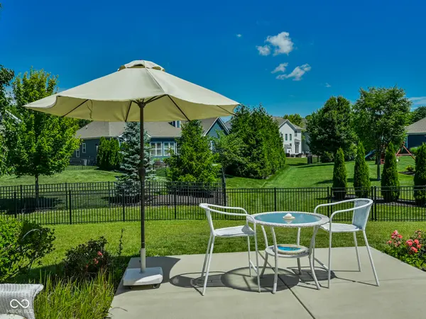 13848 Fieldcrest DR, Mccordsville, IN 46055