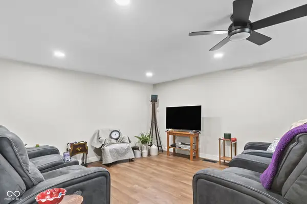 4907 E Lovers LN, Lexington, IN 47138