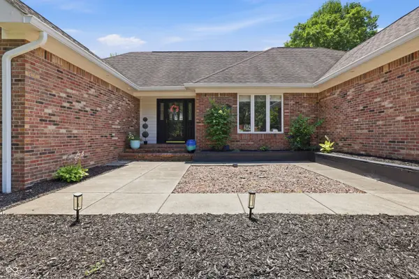 12039 Admirals Pointe DR, Indianapolis, IN 46236