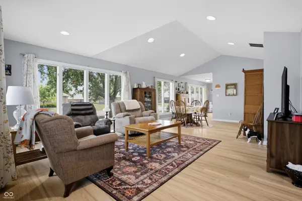 5141 Montpelier CT, Columbus, IN 47203
