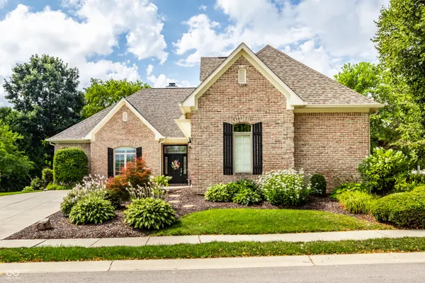 451 Burlington LN, Carmel, IN 46032