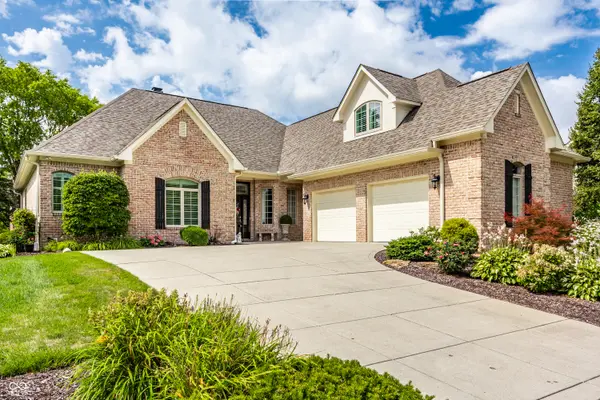 451 Burlington LN, Carmel, IN 46032