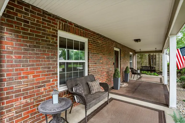 5725 N College AVE, Indianapolis, IN 46220