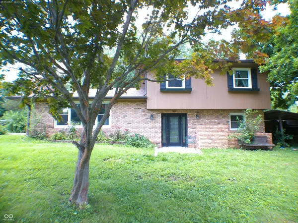 1120 Hillview DR, Franklin, IN 46131
