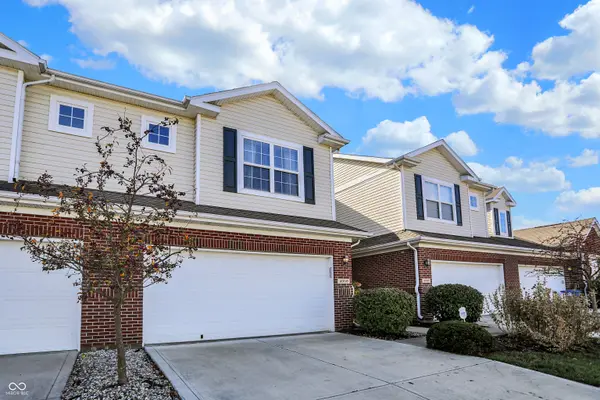 4059 Weston Pointe DR, Zionsville, IN 46077