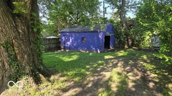2164 N Dequincy ST, Indianapolis, IN 46218