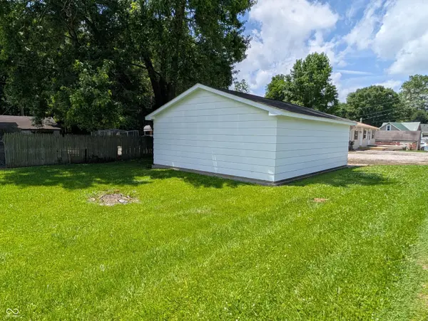 205 Short, Brooklyn, IN 46111