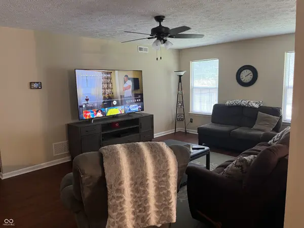 6818 Decatur Ridge, Indianapolis, IN 46221
