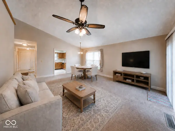 2047 Heritage Commons LN, Indianapolis, IN 46219