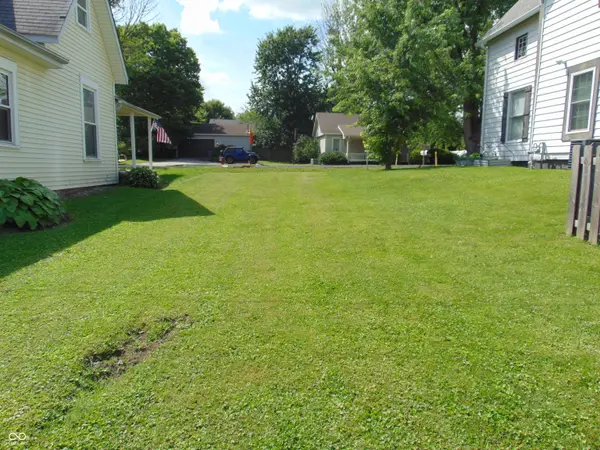 121 S Lebanon ST, Jamestown, IN 46147
