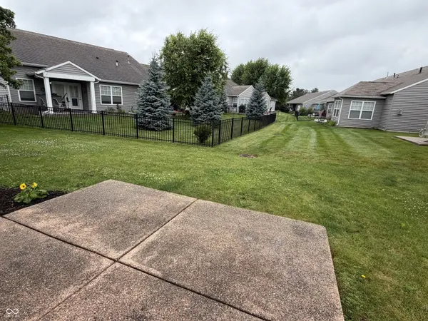 1016 Mount Olive RD, Whiteland, IN 46184