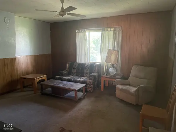 403 E Broad ST, Spiceland, IN 47385