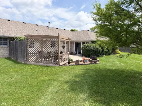 3427 Village DR, Anderson, IN 46011