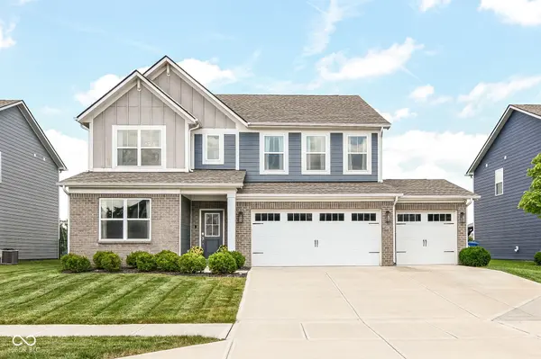 16386 Sedalia DR, Fishers, IN 46040