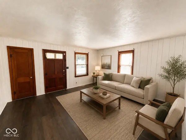 208 E 35th ST, Anderson, IN 46013