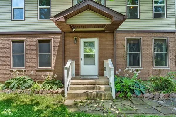 8 Mill Springs, Coatesville, IN 46121