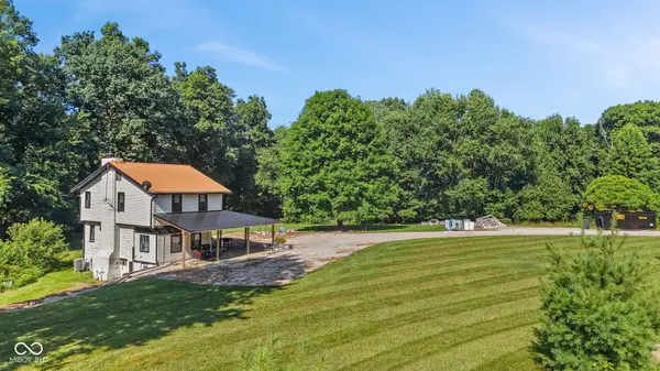 8666 Bear Creek RD, Morgantown, IN 46160