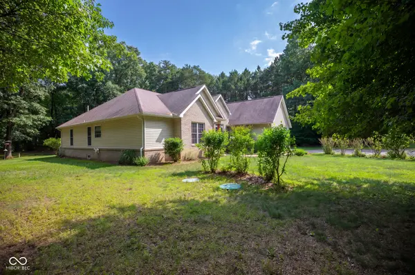 12368 Upas RD, Plymouth, IN 46563