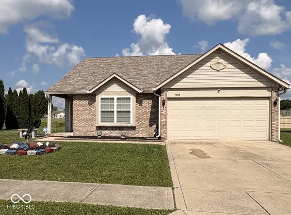 901 Nicole WAY, Whiteland, IN 46184