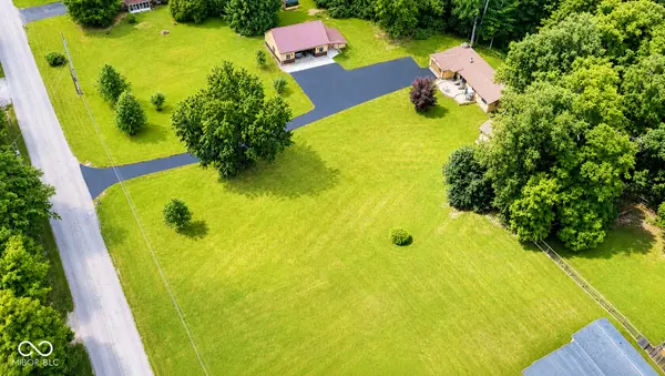 8224 S Dyson DR, Nineveh, IN 46164