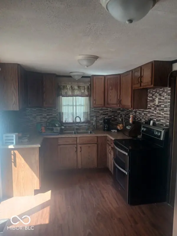 8798 S Pleasure Valley, Waldron, IN 46182