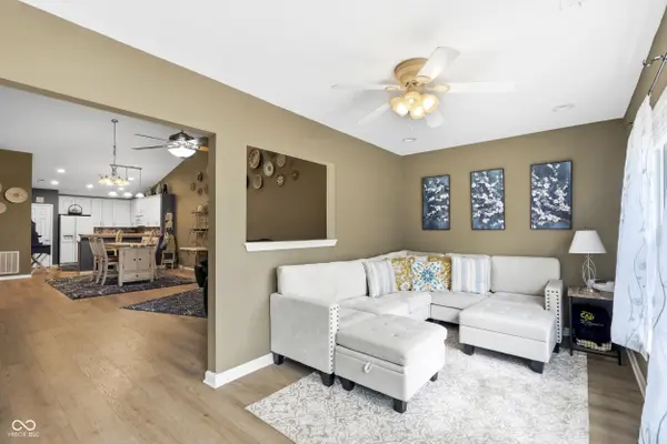16842 Loch CIR, Noblesville, IN 46060