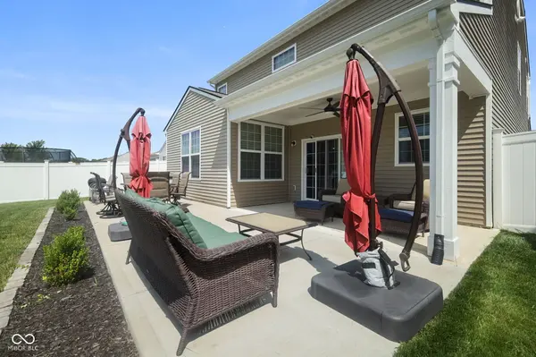 6673 Overlander LN, Whitestown, IN 46075