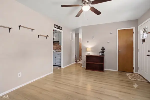 1803 W Fairlawn WAY, Anderson, IN 46011