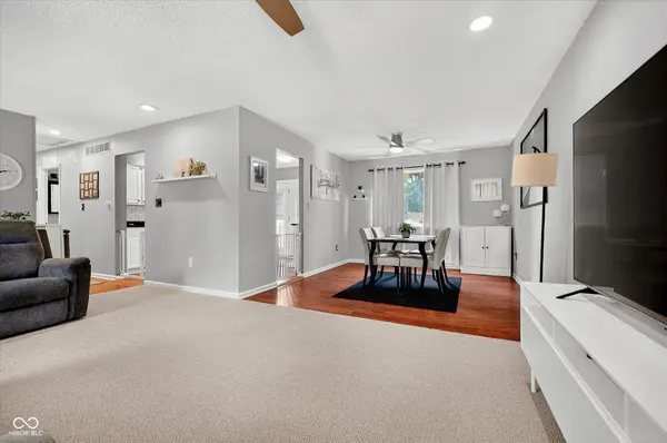 8205 Castleton BLVD, Indianapolis, IN 46256